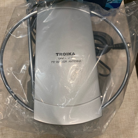 Color TV Booster Antenna MA-5000 for UHF/VHF/FM - Picture 6 of 9